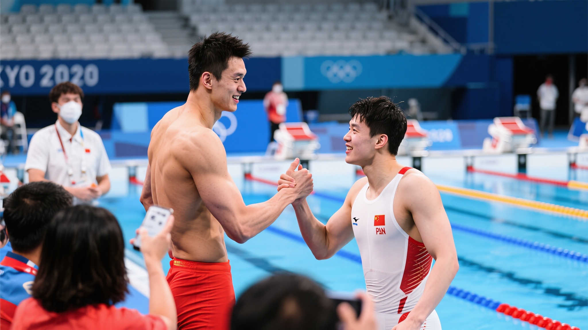 人士对现代 人士对现代