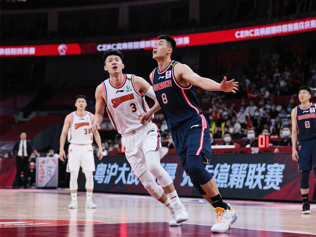 焦於曼城內